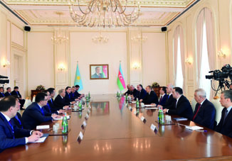 Состоялась встречаПрезидента Ильхама Алиева и Президента Нурсултана Назарбаева в расширенном составе