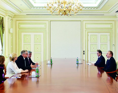 Президент Ильхам Алиев принял делегацию во главе со специальным представителем Европейского Союза