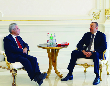 Президент Азербайджана Ильхам Алиев принял бывшего Президента Австрии Хайнца Фишера