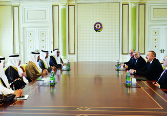 Президент Ильхам Алиев принял делегацию во главе с министром энергетики, промышленности и природных ресурсов Саудовской Аравии