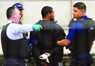 The Guardian: «Арестованный в Лондоне по подозрению в терроризме британец был известен спецслужбам»