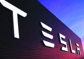 Tesla начала принимать заказы на солнечные батареи нового типа