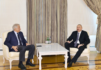 Президент Азербайджана Ильхам Алиев принял бывшего премьер-министра Франции