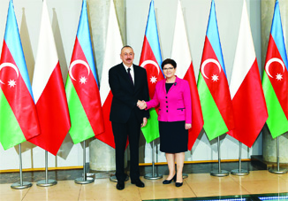 Президент Азербайджана Ильхам Алиев встретился с премьер-министром Польши
