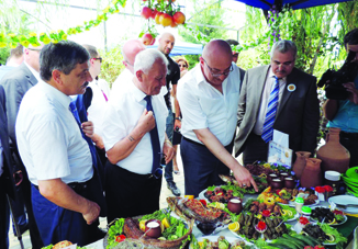 На II Международном фестивале долмы в Хачмазе представлены 350 видов блюд