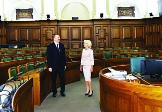 Президент Азербайджана Ильхам Алиев побывал в Латвийском Сейме