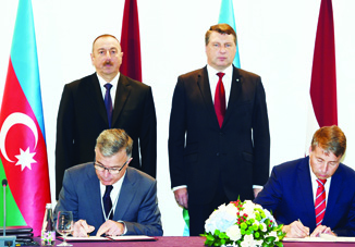 Подписаны азербайджано-латвийские документы