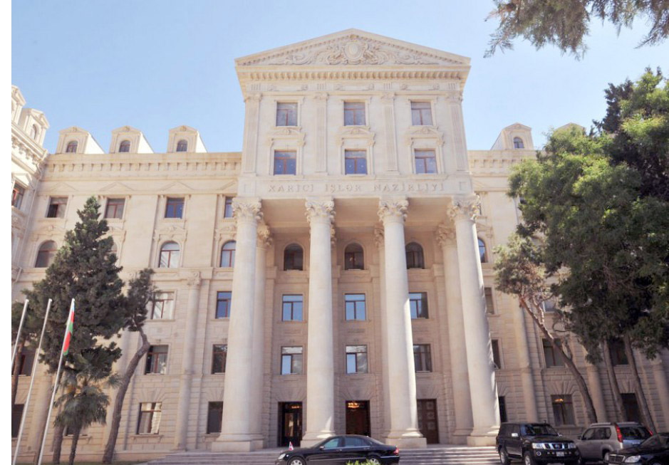 МИД:«Азербайджанрешительно осуждаеттеррористические акты в Барселоне»