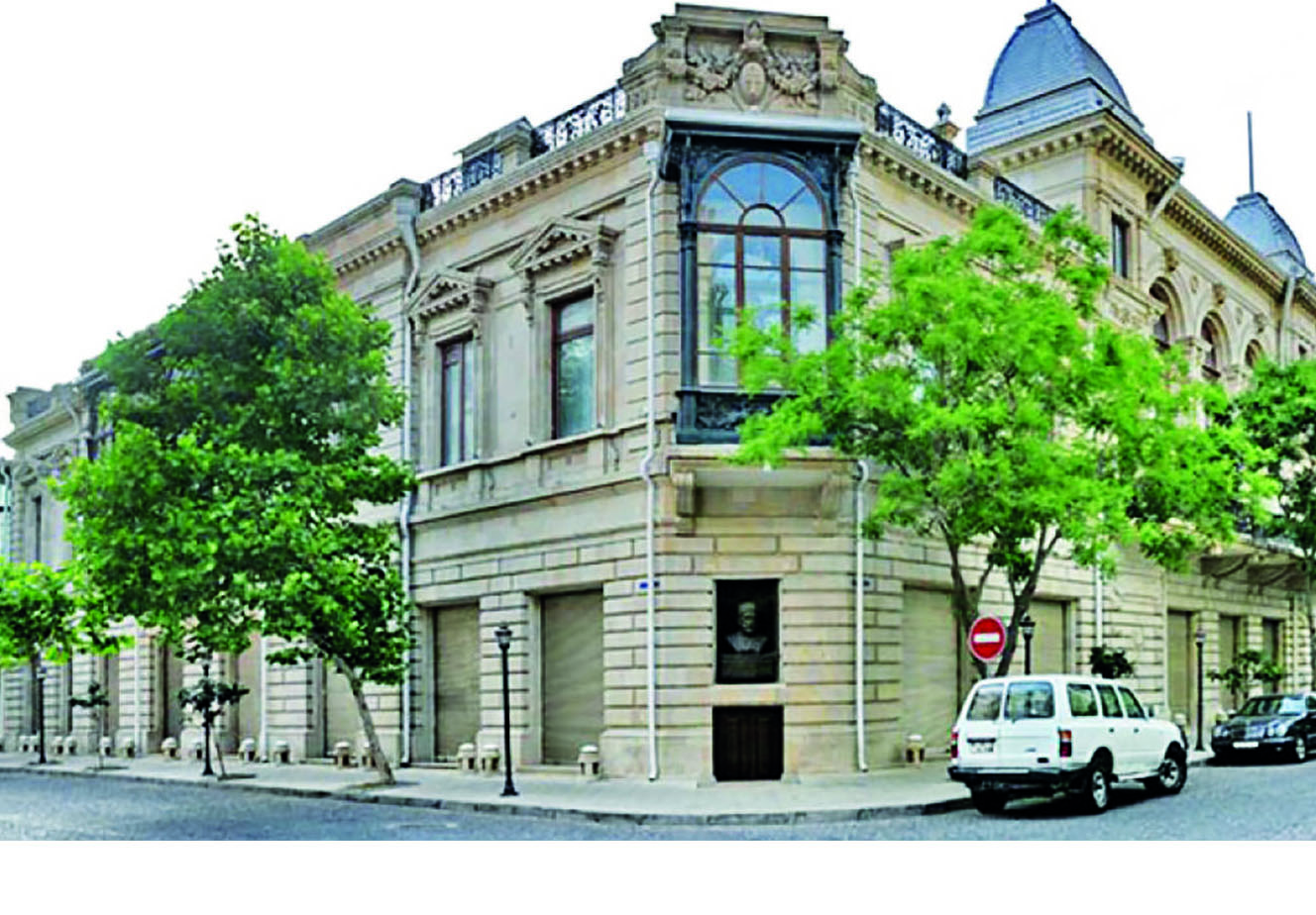 В Национальном музее истории ведутсяподготовительные работы к выставке«Азербайджанское государство Ширваншахов»