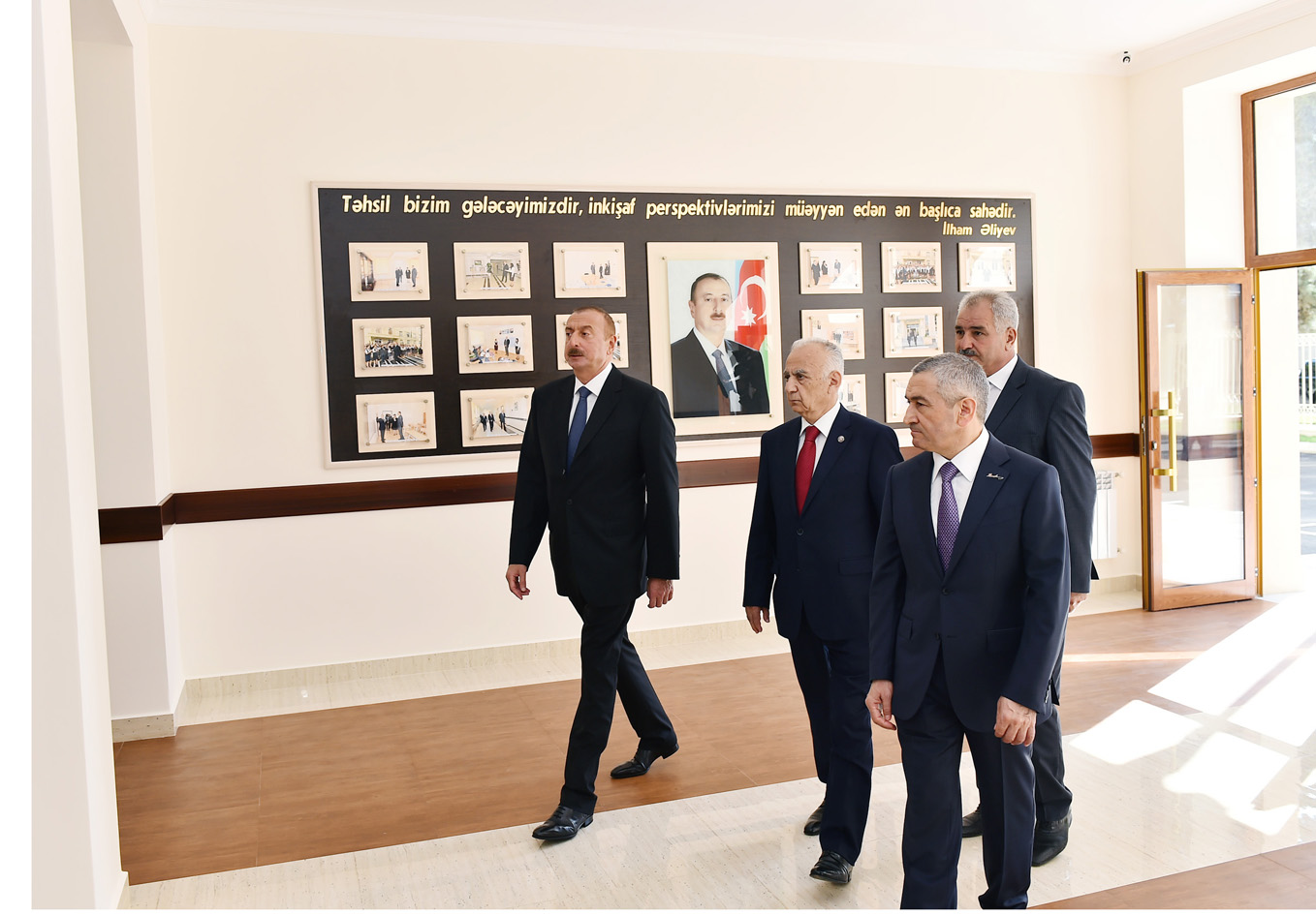 Президент Ильхам Алиев ознакомился с условиями, созданными в школе №74 в Баку после капитального ремонта