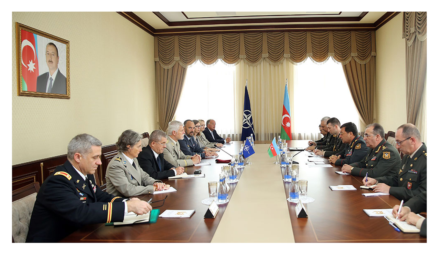 Обсуждены вопросы сотрудничествамежду Азербайджаном и НАТО