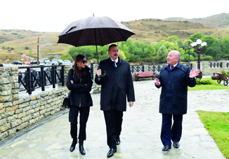 Президент Ильхам Алиев ознакомился с работой, проделанной в шамахинском селе Демирчи
