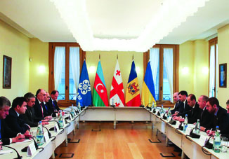 Президент Грузии принял министров иностранных дел ГУАМ
