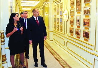 В Милли Меджлисе состоялась встреча с Президентом Болгарии Руменом Радевым