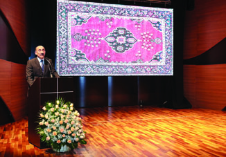 В Баку состоялось открытие V Международного симпозиума по азербайджанскому ковру