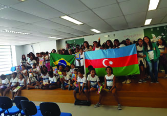 В Бразилии награждены победители конкурса в школе, носящей имя Азербайджана