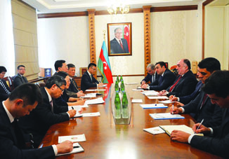 Ли Чжун: «Aзербайджан — важный партнер Китая»