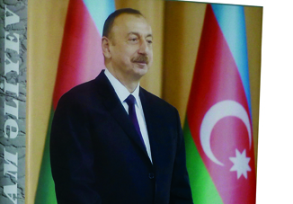 Президент Ильхам Алиев: «Мы открываем наши двери всем гостям, приезжающим с добрыми намерениями»