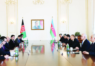 Встреча Президента Ильхама Алиева и Президента Мохаммада Ашрафа Гани в расширенном составе