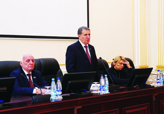 Проведена конференция «В свете Распоряжения Президента: Азербайджанская Демократическая Республика — 100»