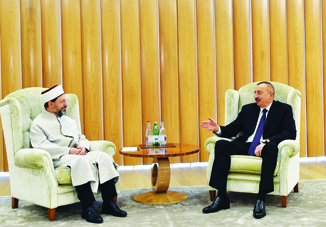 Президент Ильхам Алиев встретился с председателем Управления по делам религий Турции
