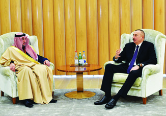Президент Ильхам Алиев принял первого заместителя министра Саудовской Аравии по делам Ислама, призыва и наставления