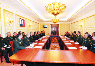 Состоялось оперативное совещание по итогам служебно-боевой деятельности Внутренних войск в 2017 году