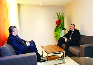 Президент Ильхам Алиев встретился в Давосе с премьер-министром Грузии