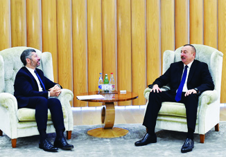 Президент Азербайджана Ильхам Алиев встретился с заместителем министра экономического развития Италии
