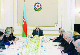 Центральная избирательная комиссиязарегистрировала первого кандидата на выборах Президента Азербайджанской Республики