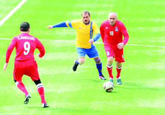 Парламентская футбольная команда Азербайджана стала победителем международного турнира