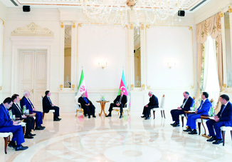 Состоялась встреча Президента Азербайджана Ильхама Алиева и Президента Ирана Хасана Роухани один на один