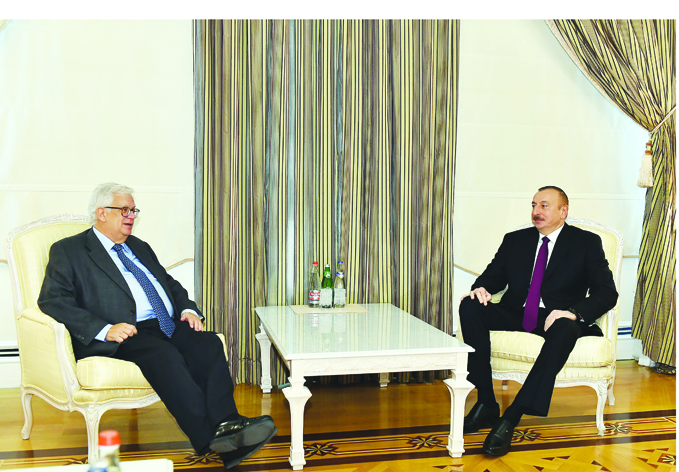 Президент Ильхам Алиев принялвице-президента Центристскогодемократического интернационала