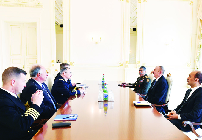 Президент Ильхам Алиев принял делегацию во главе с Верховным главнокомандующим Объединенными силами НАТО в Европе