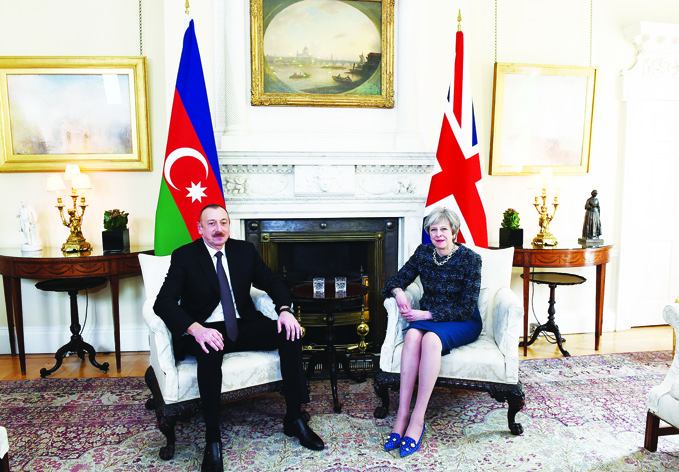 Встреча Президента Азербайджана Ильхама Алиева и Премьер-министра Великобритании Терезы Мэй