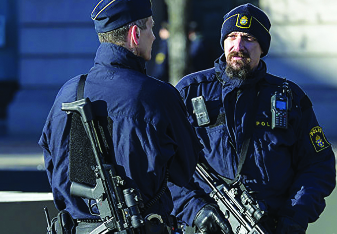 В Швеции по подозрению в подготовке теракта арестовали трех человек