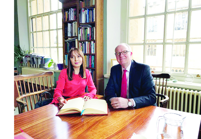 Состоялась встреча профессора Наргиз Пашаевой с директором Бодлианской библиотеки Оксфордского университета Ричардом Овенденом