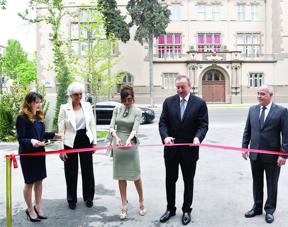 Президент Ильхам Алиев принял участие в открытии отеля «Динамо» в Баку