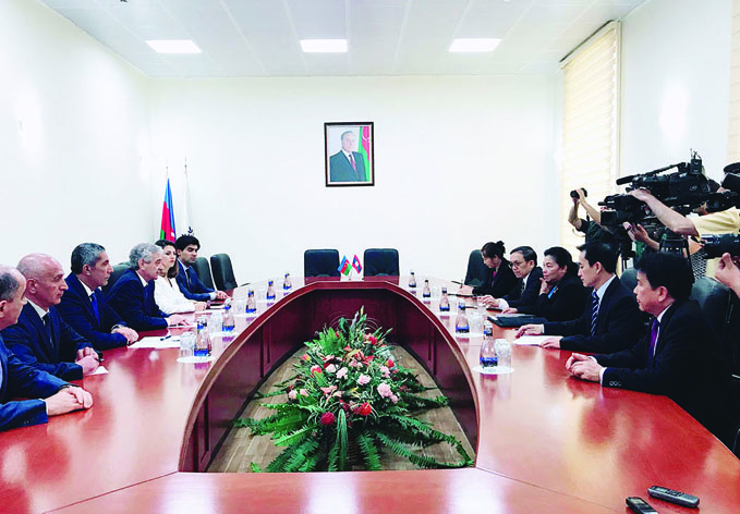 Подписан Меморандум о сотрудничестве между партией «Ени Азербайджан» и Народно-революционной партией Лаоса