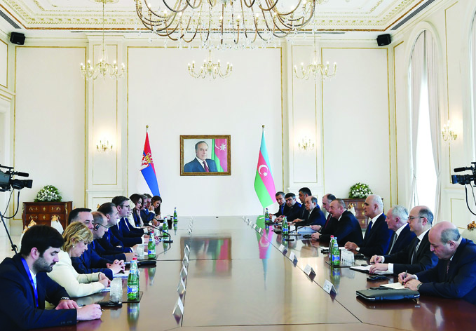Встреча президентов Азербайджана и Сербии в расширенном составе