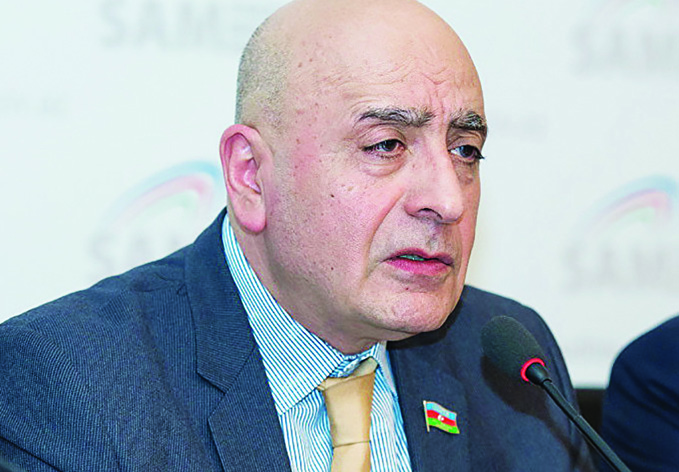 Расим Мусабеков: «Пашинян может затеять войну, чтобы вернуть захваченные земли Азербайджану»