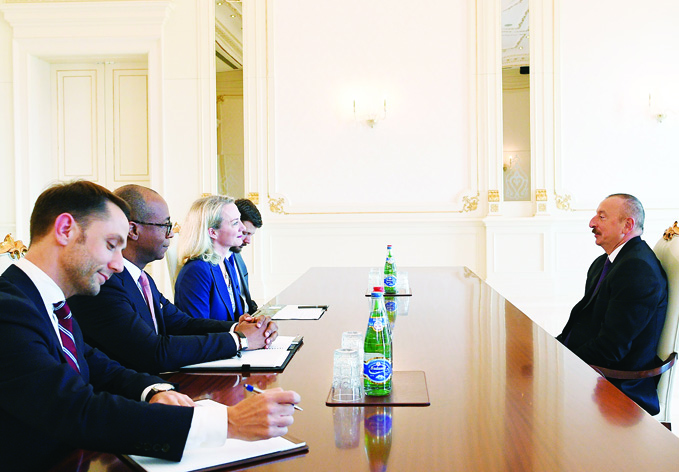 Президент Ильхам Алиев принял первого заместителя помощника государственного секретаря США