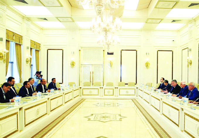 Обсуждены вопросы развития азербайджано-иранских связей