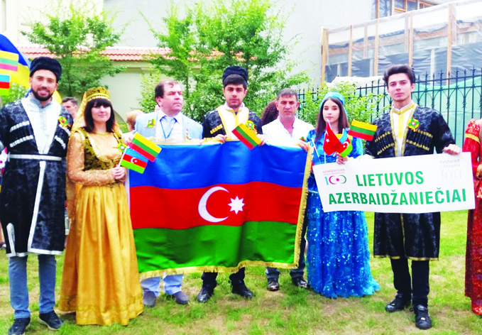 Азербайджанская диаспора участвовала в празднике песни к 100-летию государства «Во имя Литвы...»