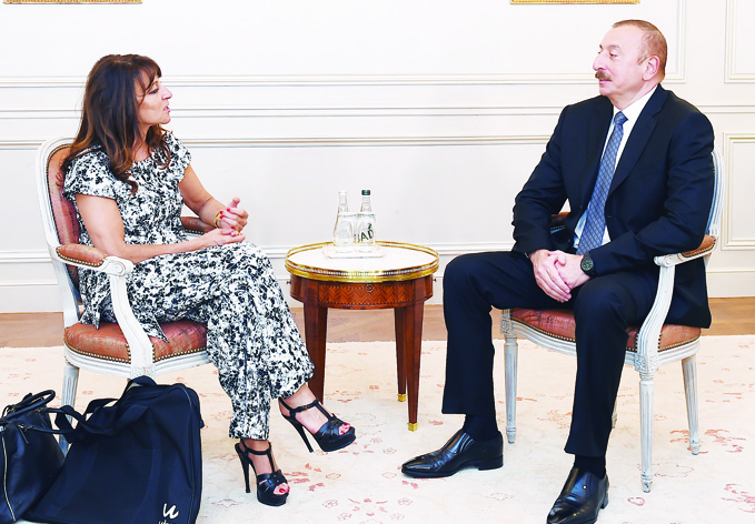 Президент Азербайджана Ильхам Алиев встретился с исполнительным директором компании Wilmotte & Associés Architectes