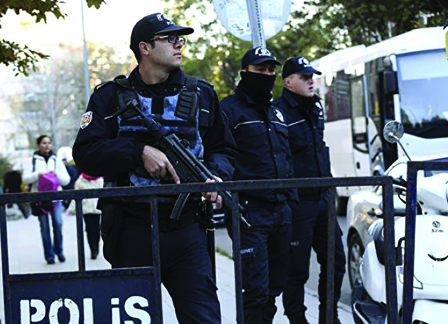 В Стамбуле задержали почти40 иностранцев, подозреваемых в связях с ИГИЛ