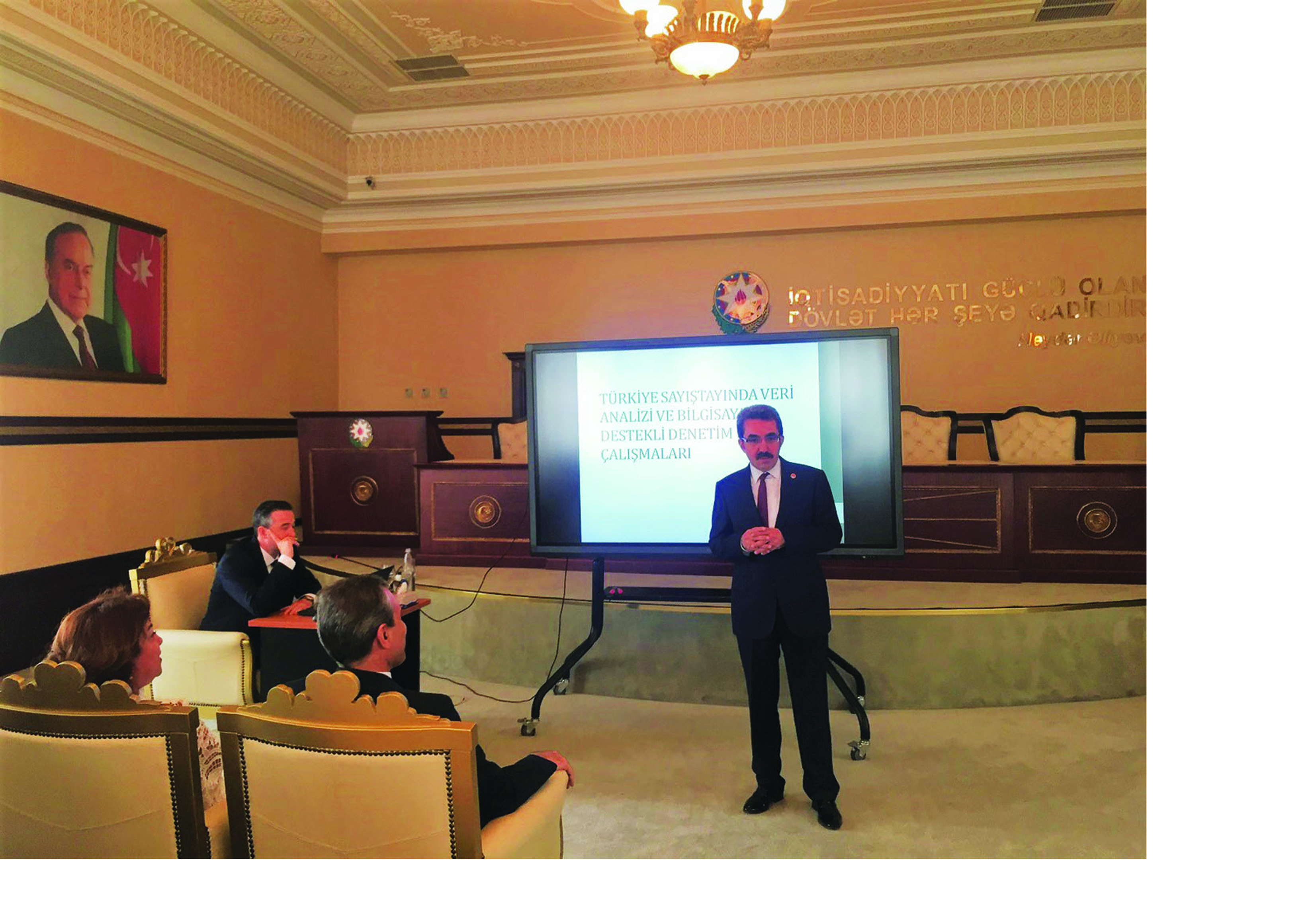 Делегация Турецкого счетного суда выступила с презентацией в Счетной палатеАзербайджана
