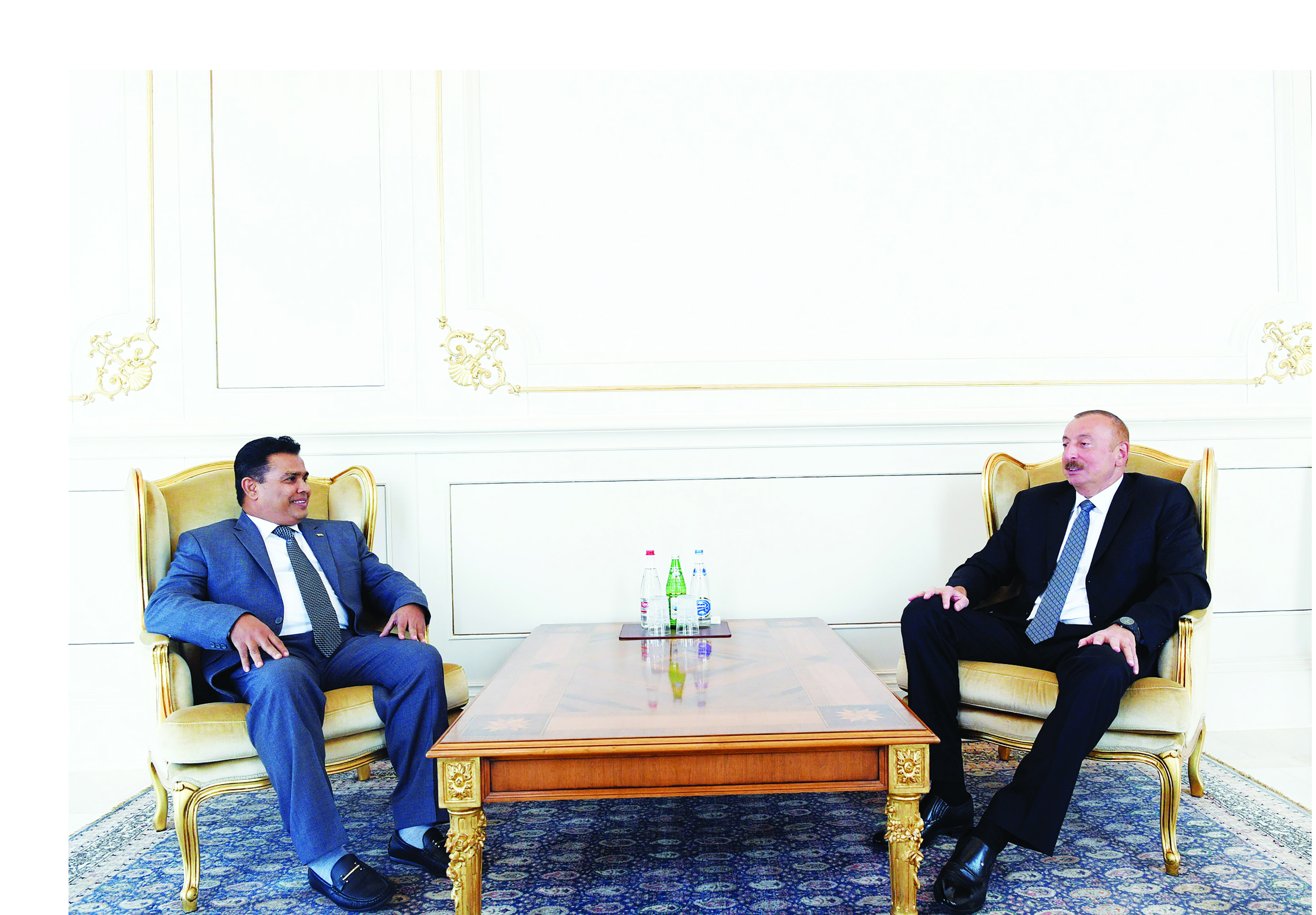 Президент Ильхам Алиев принял верительные грамоты новоназначенного посла Шри-Ланки в Азербайджане