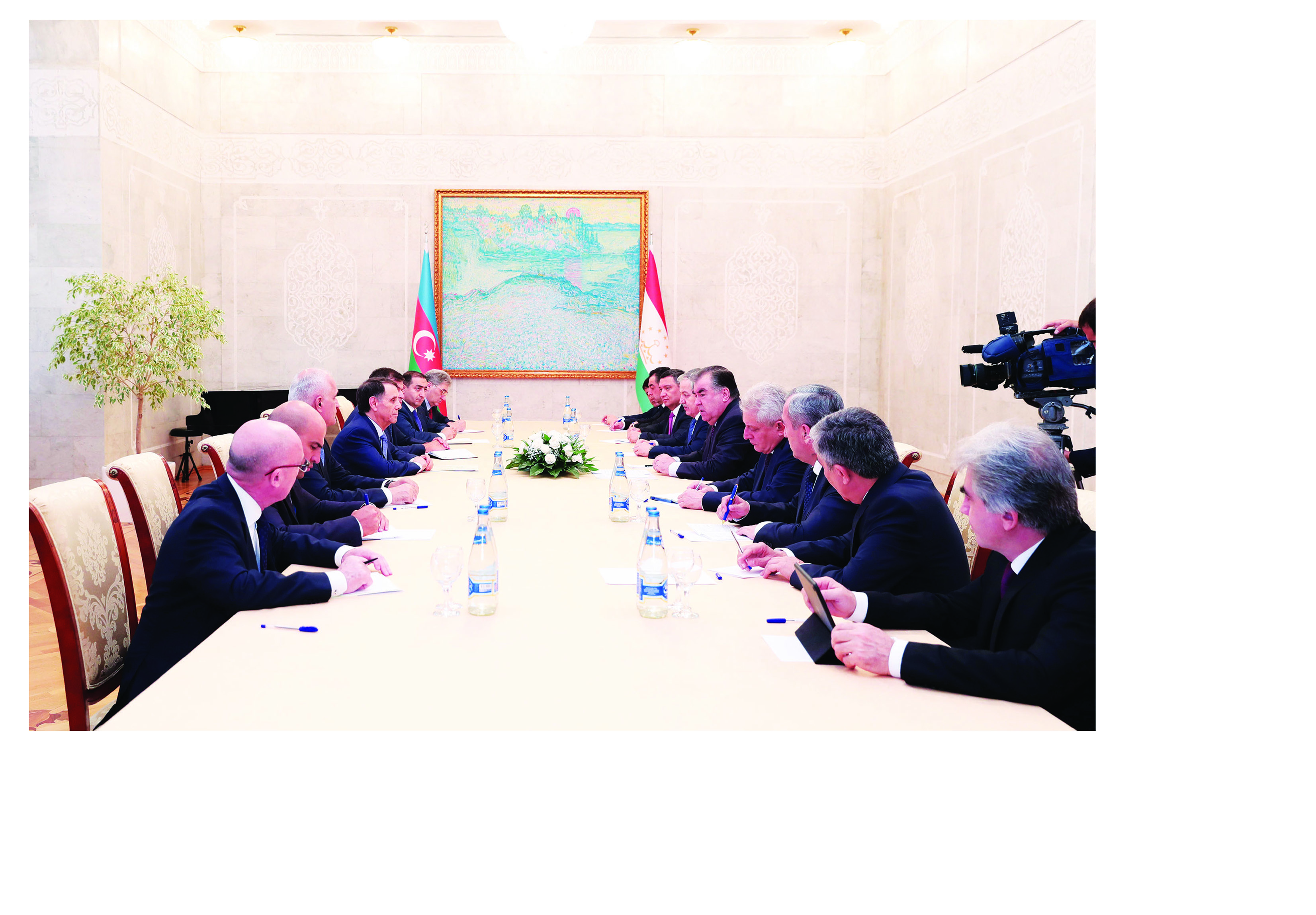 Азербайджано-таджикские отношенияи дальше будут развиваться на основе дружбы и партнерства
