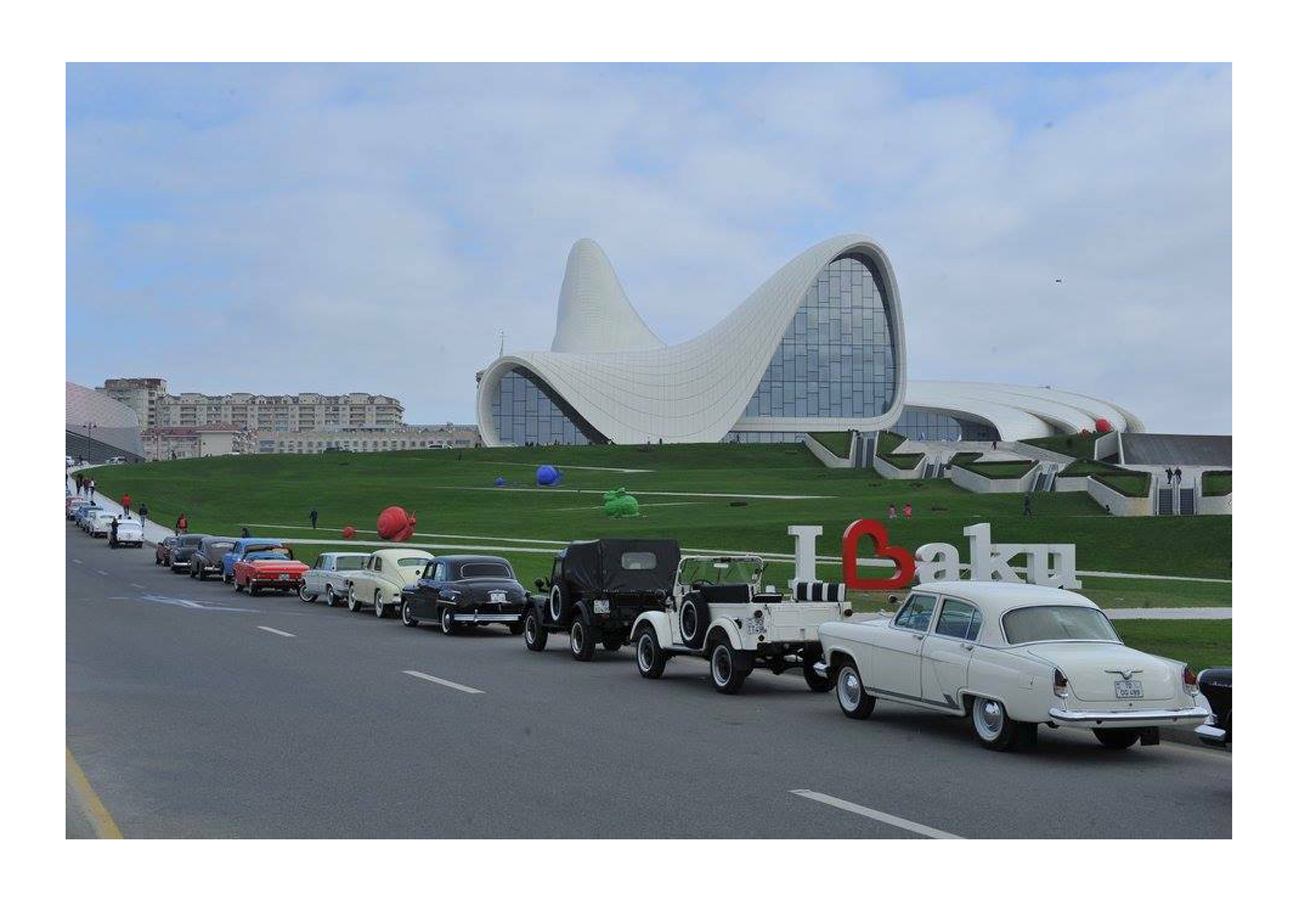 Автомобильная федерация Азербайджана проведетпарад и выставку классических автомобилей
